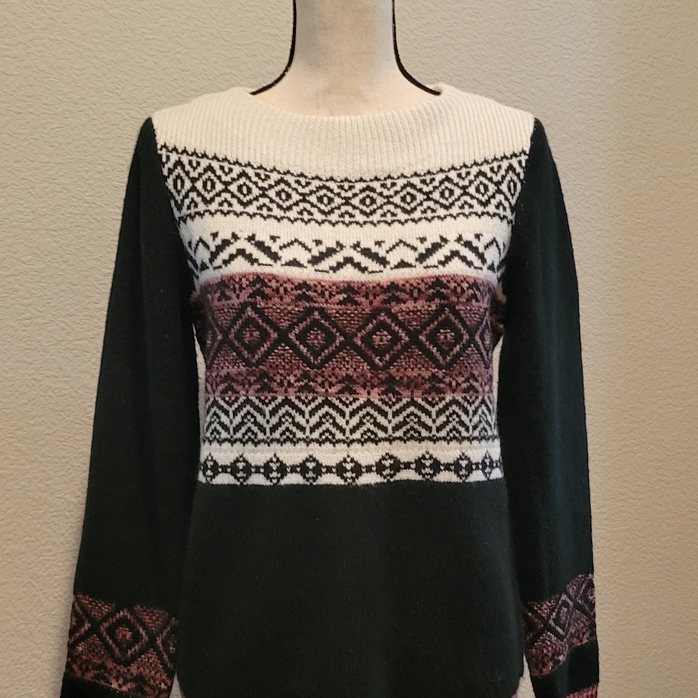 Westport Sweater-Medium-Pullover-Long Sleeve-Nordic Crew-Black Pink White